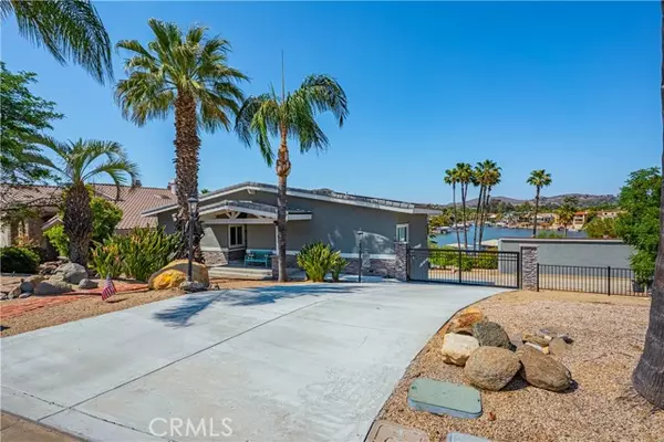 Canyon Lake, CA 92587,23256 Gray Fox DR