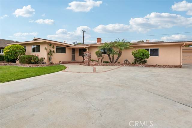 Covina, CA 91722,719 W Adams Park DR