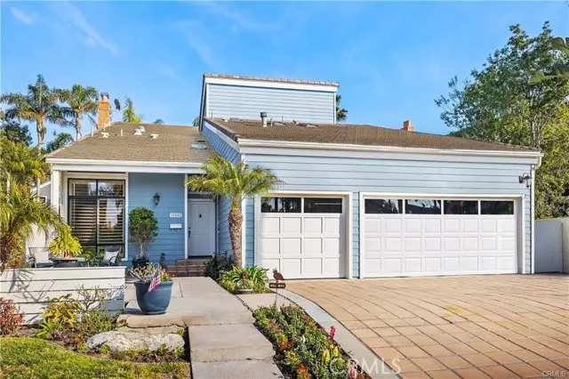 16282 Mandalay CIR, Huntington Beach, CA 92649