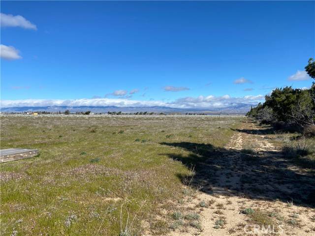 Lancaster, CA 93536,185 W Avenue F