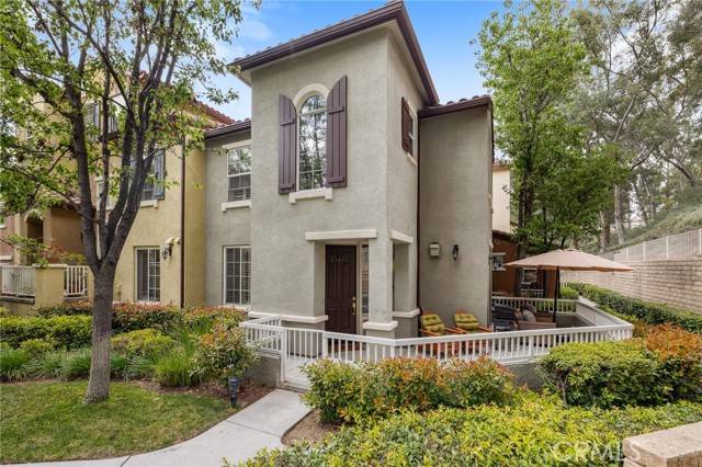 23423 Abbey Glen PL 30, Valencia, CA 91354