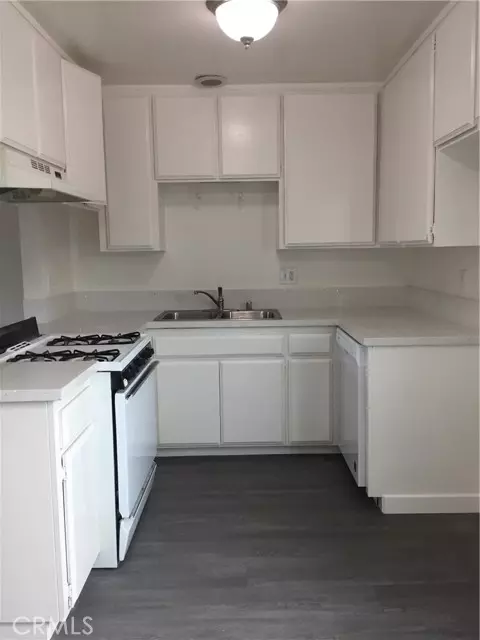 Huntington Beach, CA 92649,17011 Sims LN 6