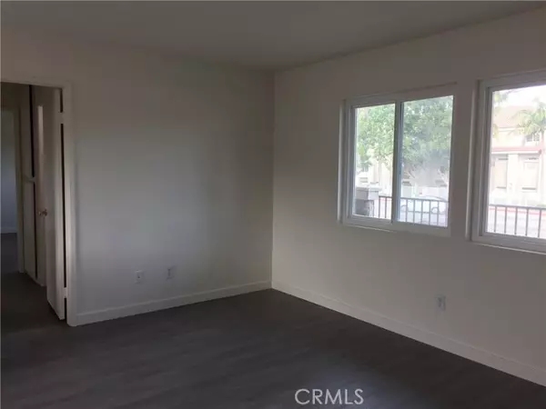 Huntington Beach, CA 92649,17011 Sims LN 6