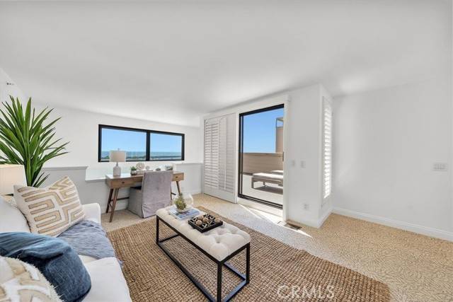 Redondo Beach, CA 90277,110 The Village 503