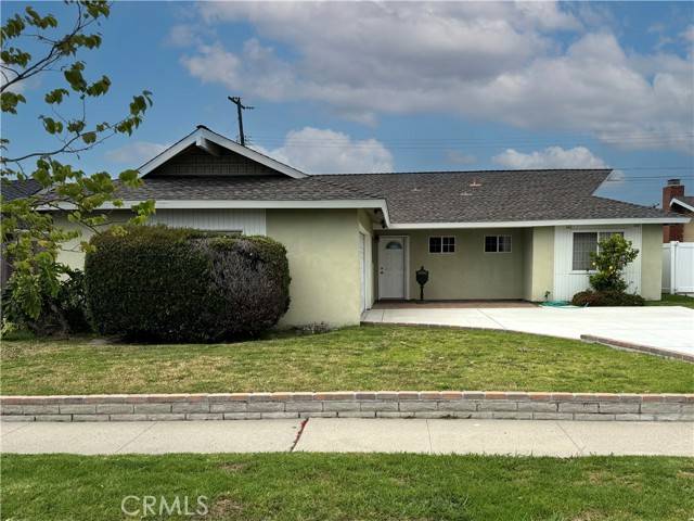 6781 Retherford DR, Huntington Beach, CA 92647