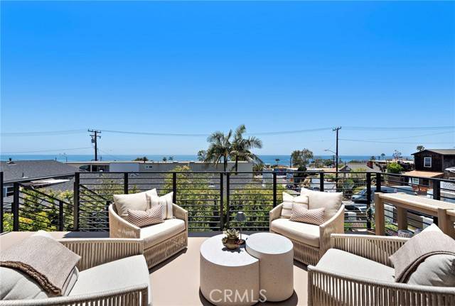 Laguna Beach, CA 92651,243 Wave ST
