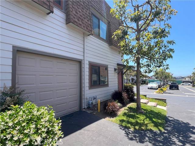 Signal Hill, CA 90755,1509 E 23rd ST A