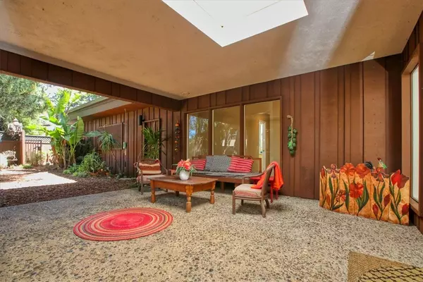 Cambria, CA 93428,798 Drake ST