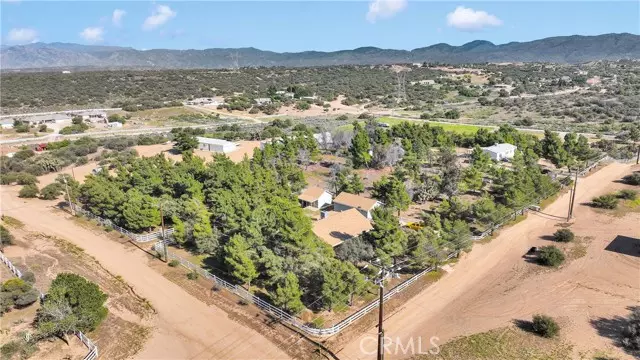 5635 Honeyhill RD A & B, Oak Hills, CA 92344