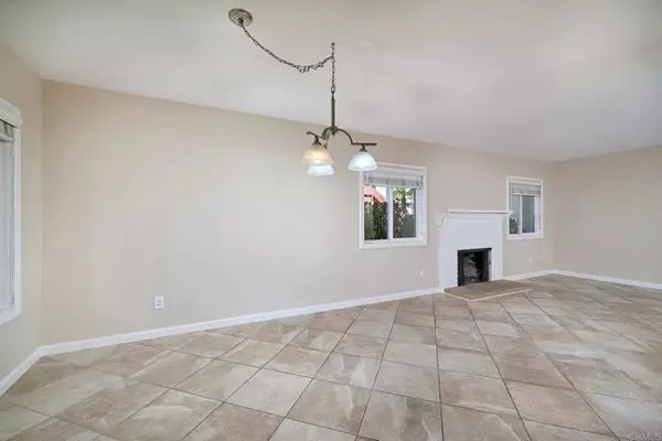 Solana Beach, CA 92075,723 Fresca Ct
