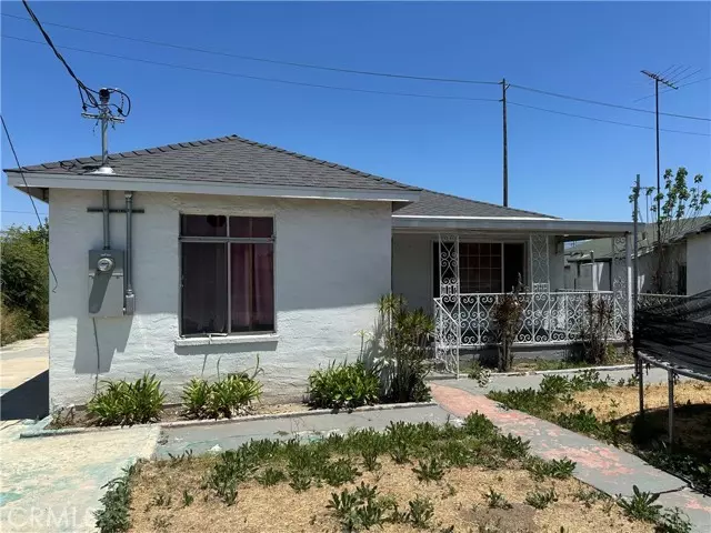 725 W K ST, Colton, CA 92324