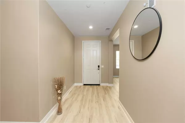 Lake Elsinore, CA 92530,29282 First