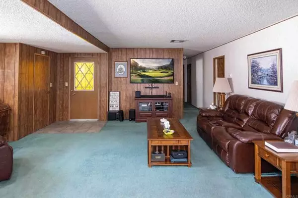 El Cajon, CA 92020,1490 S ORANGE 123