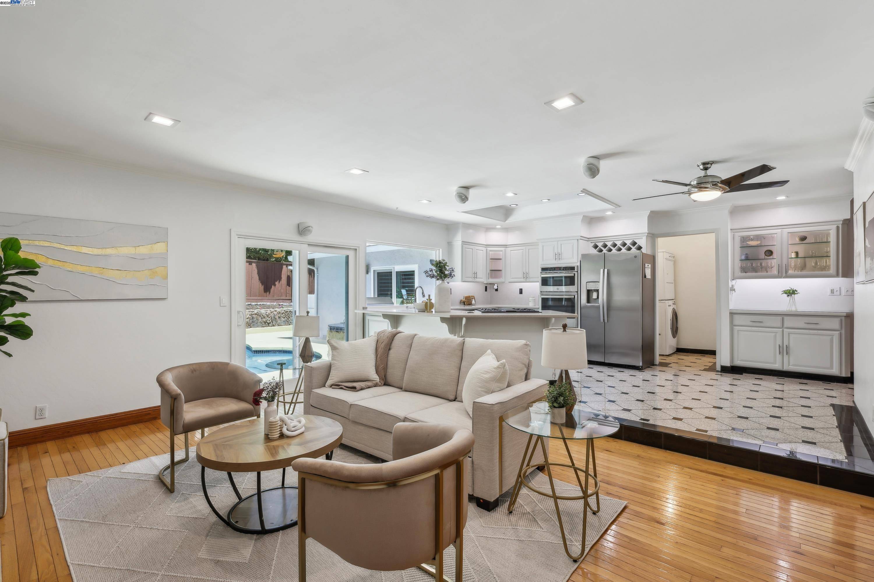 Pleasanton, CA 94588,7527 Hillsdale Dr