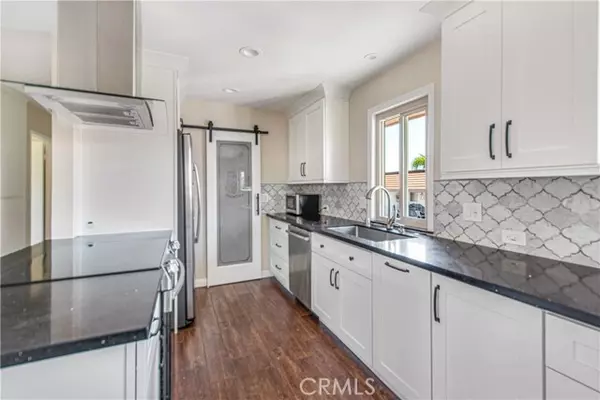 La Habra, CA 90631,901 Citrus DR 17B