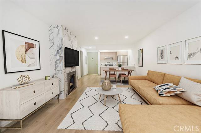 Los Angeles, CA 90046,1745 Camino Palmero ST 107