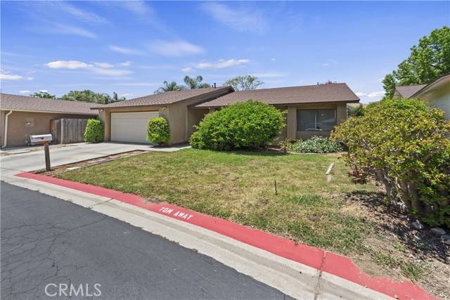 Fallbrook, CA 92028,819 Shade Tree LN