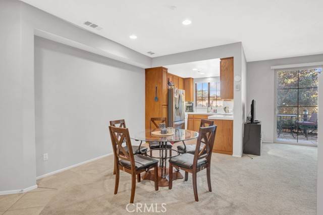 Simi Valley, CA 93065,1440 Patricia AVE 102
