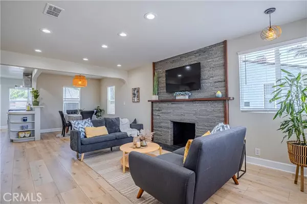 Long Beach, CA 90807,417 E 44th WAY