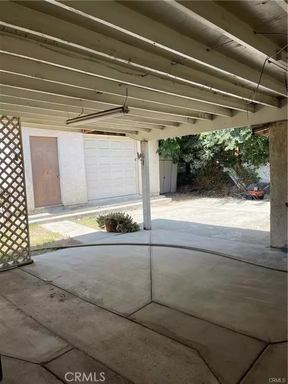 Colton, CA 92324,811 Walnut