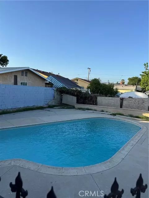 Arleta, CA 91331,9968 Lev AVE