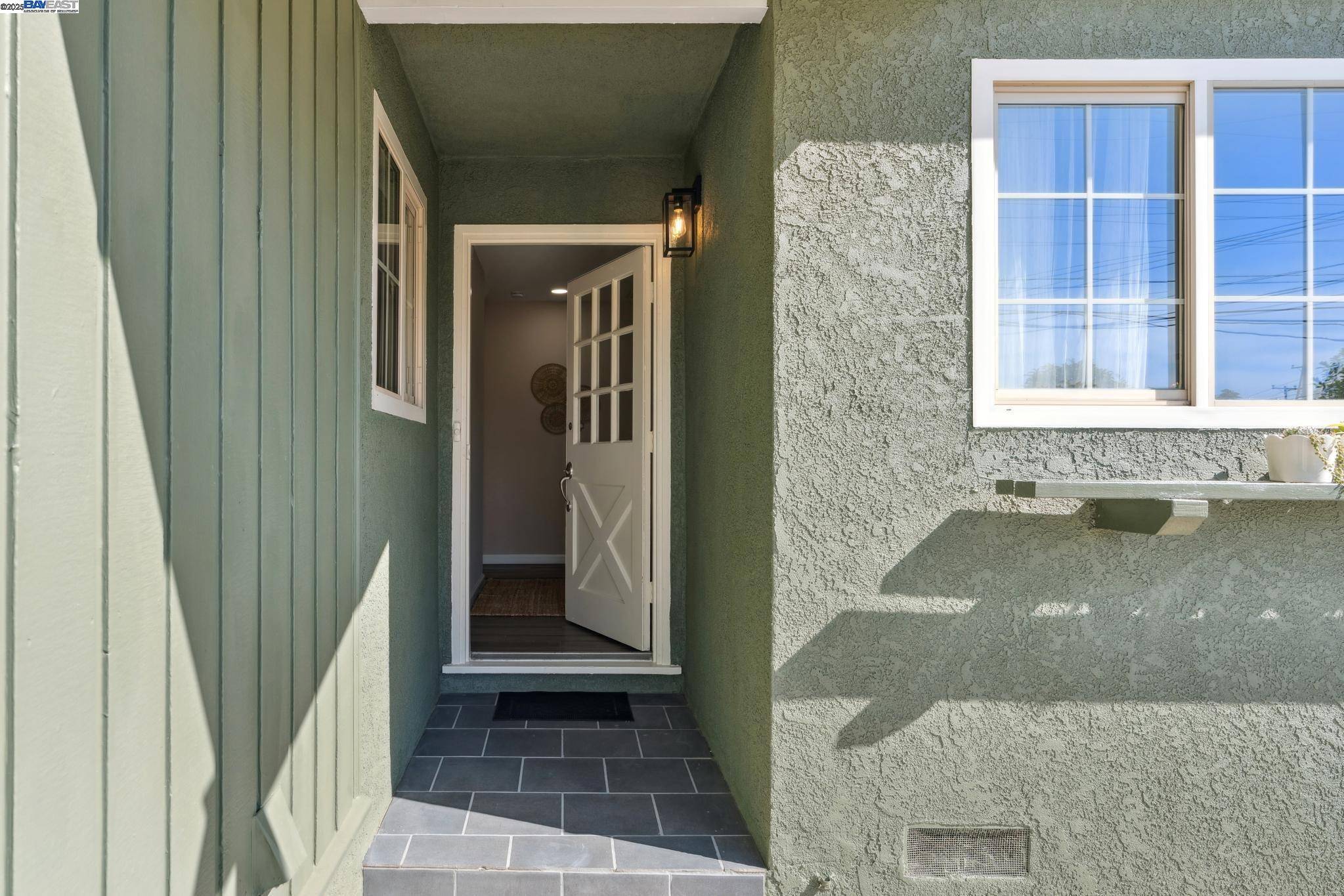 San Leandro, CA 94579,1958 Vining Dr