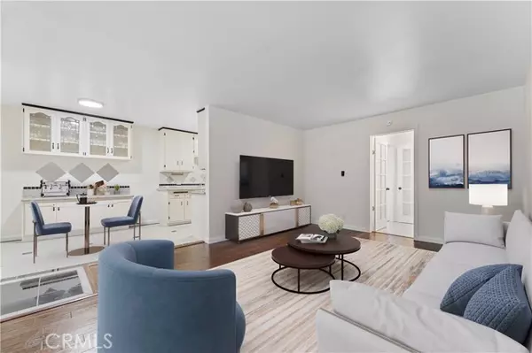 120 Alamitos AVE 17, Long Beach, CA 90802