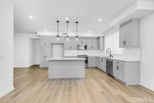 Ontario, CA 91764,980 N Tangent Privado 101
