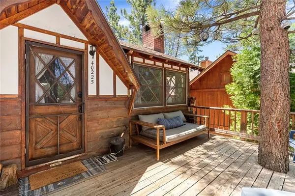 Big Bear Lake, CA 92315,40225 Dream ST