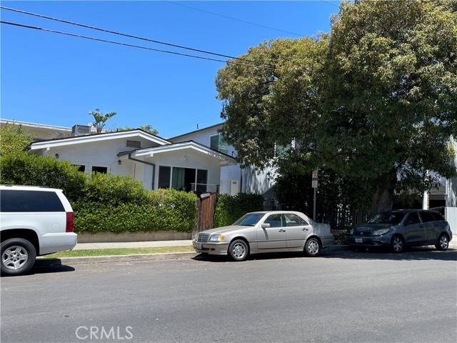 11565 Iowa AVE, Los Angeles, CA 90025