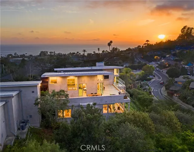 533 Temple Hills DR, Laguna Beach, CA 92651