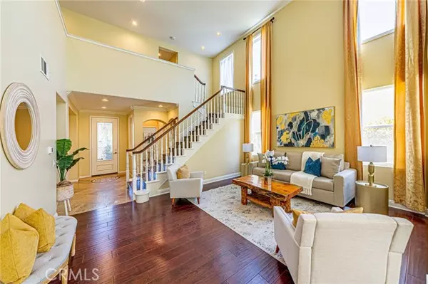 Canyon Country, CA 91387,17730 Wren DR