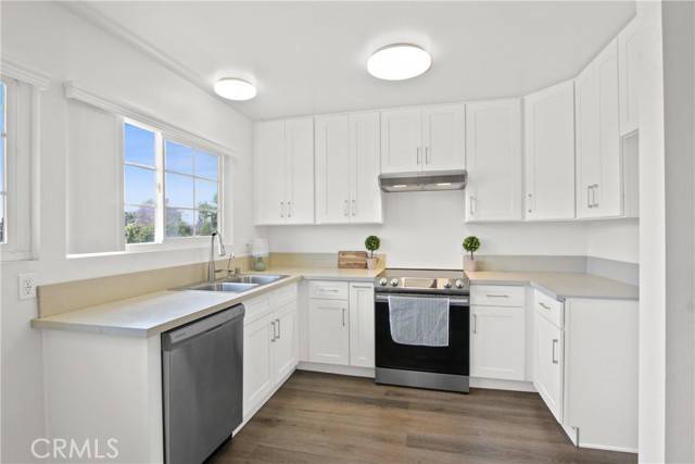 Irvine, CA 92620,326 Streamwood