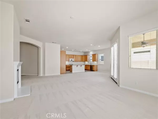 Apple Valley, CA 92308,19301 Galloping Hill RD
