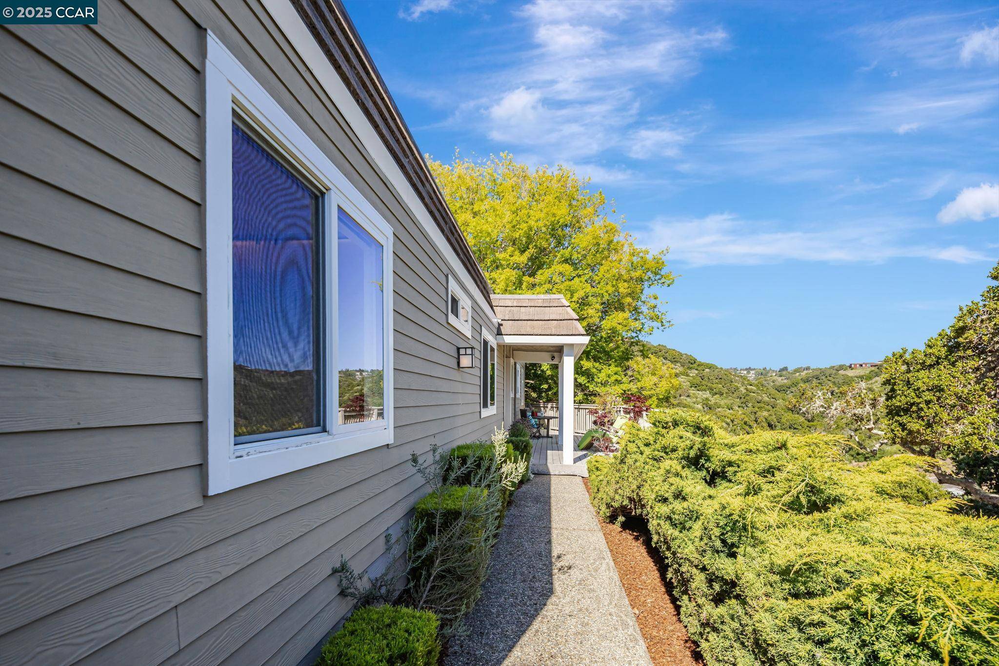 Belmont, CA 94002,2280 Hastings Dr