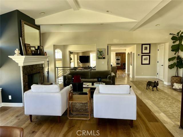 Hermosa Beach, CA 90254,2127 Manhattan Ave