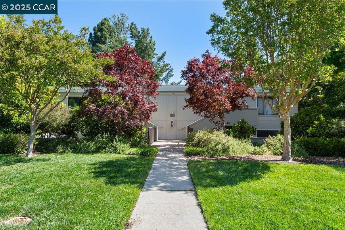 Walnut Creek, CA 94595,2749 Pine Knoll Dr. 1