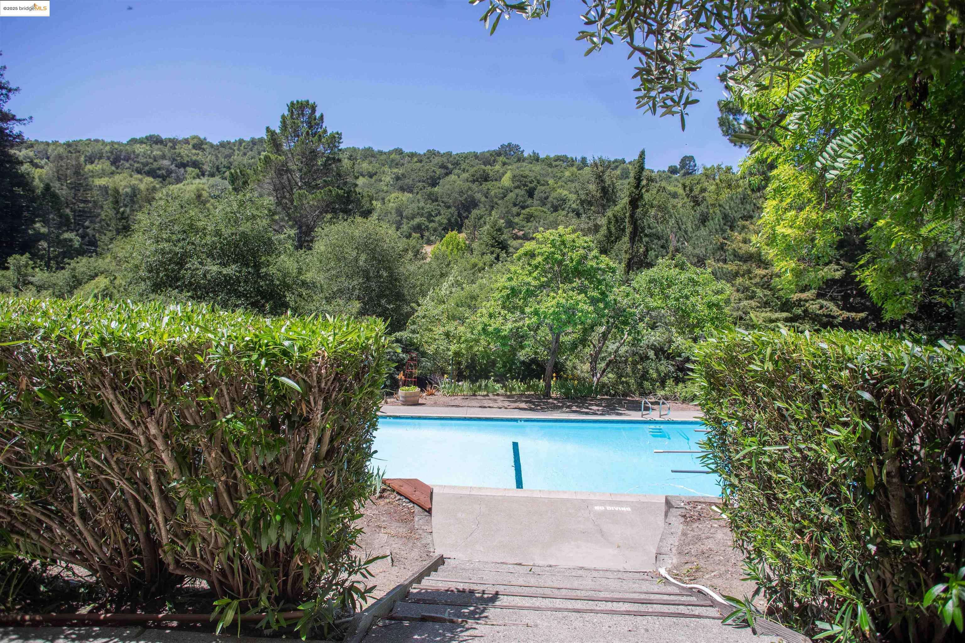 Moraga, CA 94556,2044 Ascot Dr