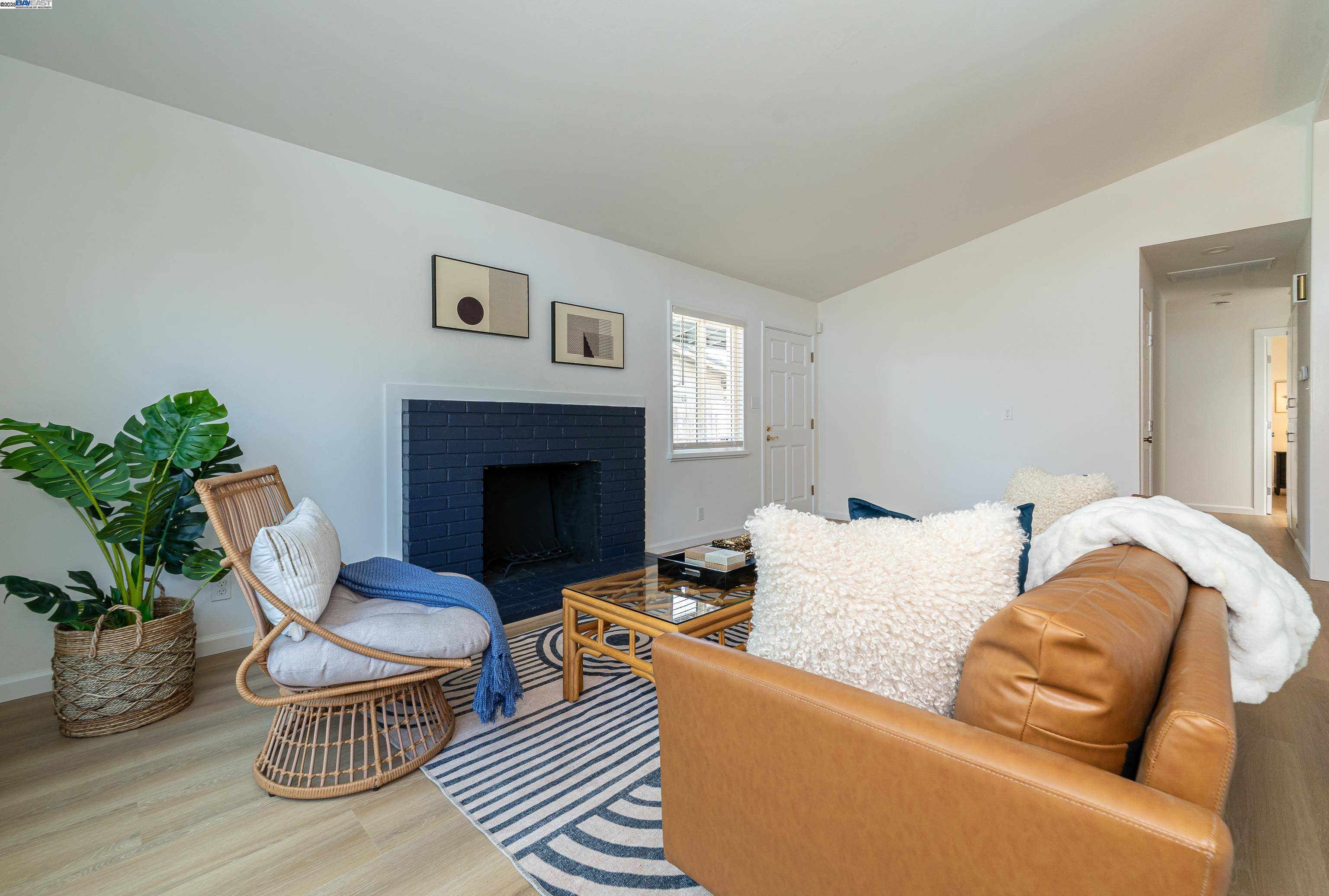 Livermore, CA 94551,1172 Pine St