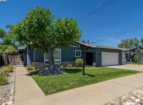 1172 Pine St, Livermore, CA 94551