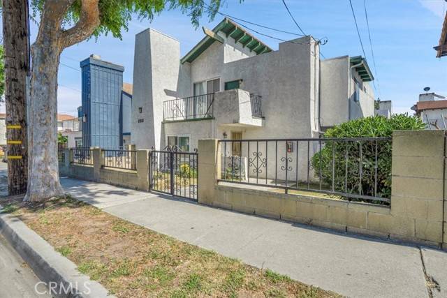 Redondo Beach, CA 90278,2212 Grant AVE