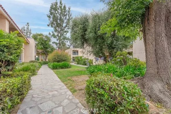 Tarzana, CA 91356,18307 Burbank BLD 24