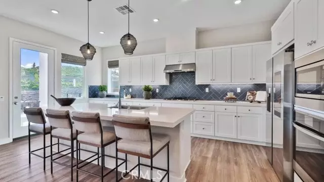 27225 Cranmore WAY 302, Valencia, CA 91381