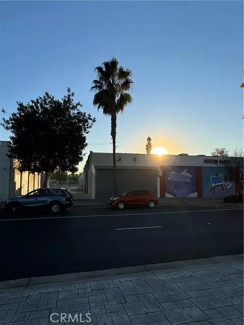 Jurupa Valley, CA 92509,5442 Mission BLD