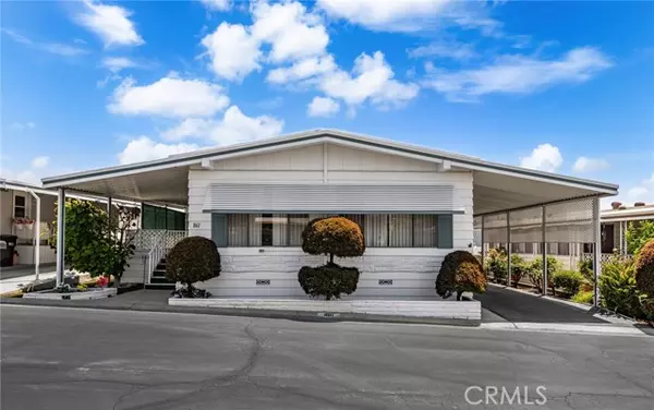 La Verne, CA 91750,4095 Fruit 861