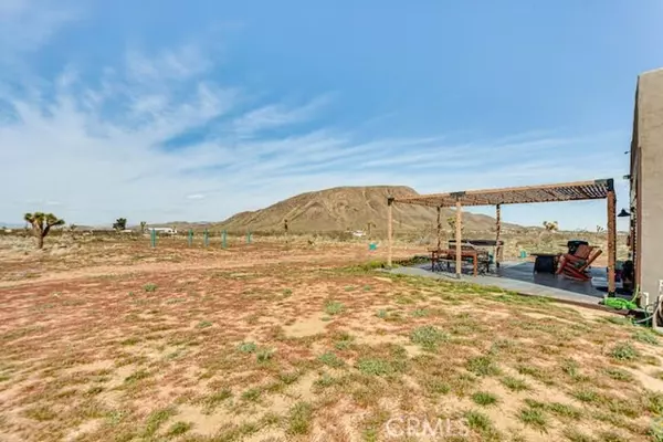 Landers, CA 92285,58725 Botkin RD