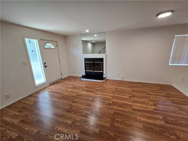 Venice, CA 90291,1054 Harrison AVE 4