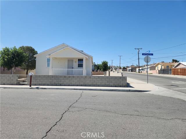 600 E Fredricks ST, Barstow, CA 92311