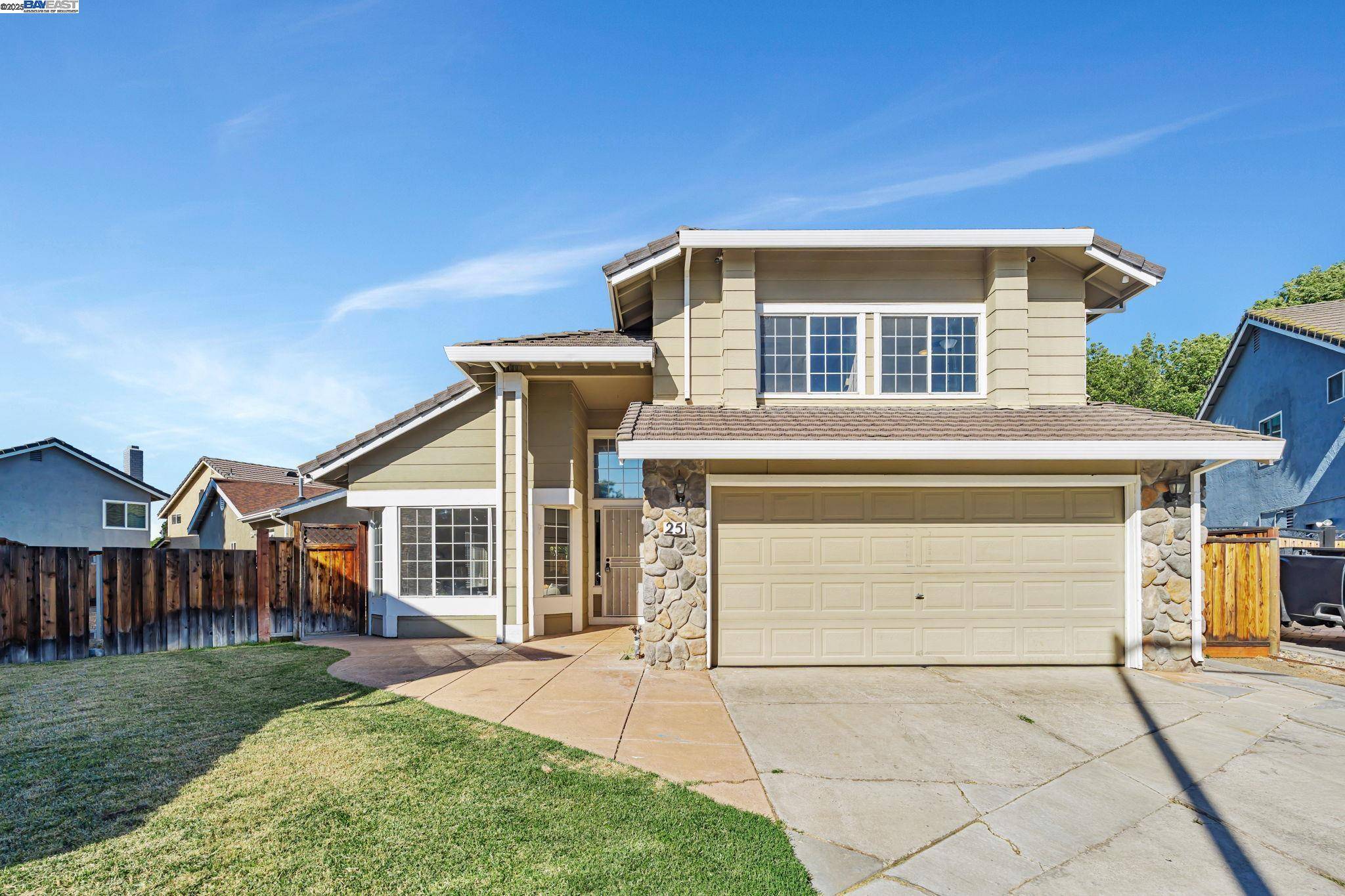 25 Phillips Ct, Tracy, CA 95376