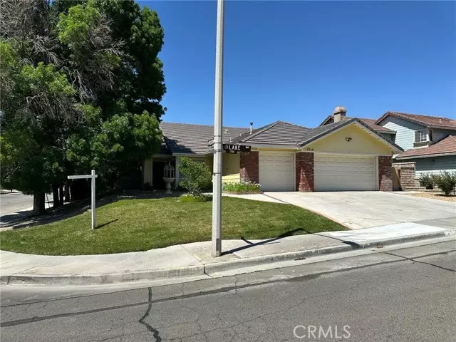 1715 Lake WAY, Lancaster, CA 93534